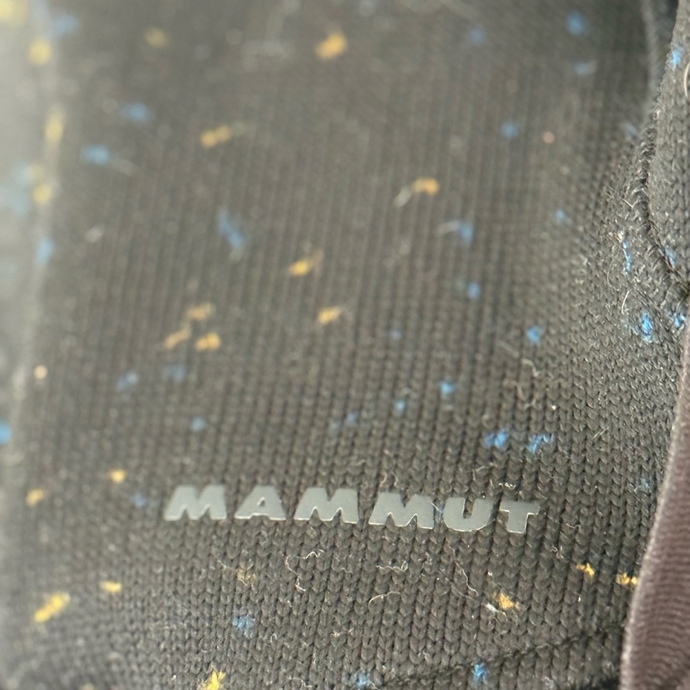Mammut Black and Gray Fleece Jacket - Picture 15 of 15